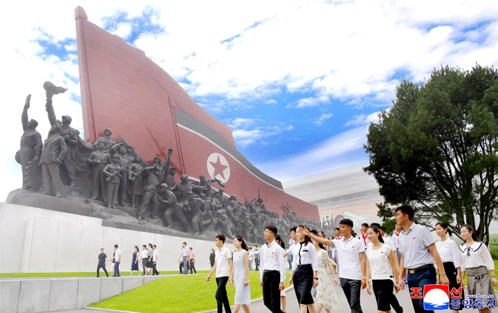 3-조선민주주의인민공화국창건 77돐 뜻깊게 경축